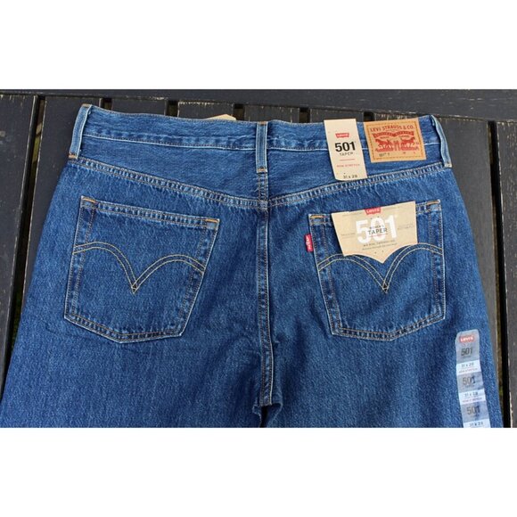 New w/Tags - sz 31 x 28 Levi’s Women’s 501 Taper Fit Jeans in Market Secret Med - Picture 4 of 10